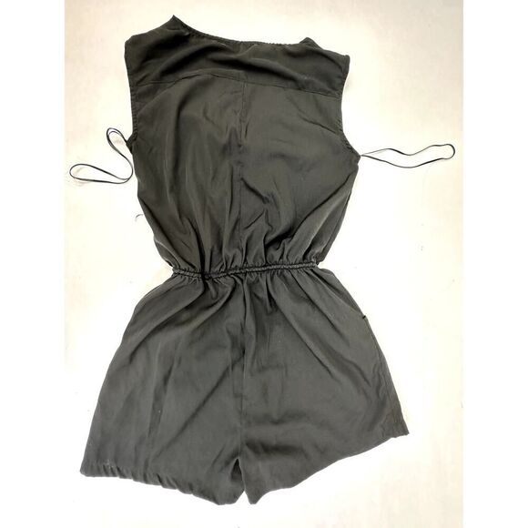 Atmosphere Romper Jumpsuit Shorts Sleeveless Zipper Black V-Neck - Size 2 - Picture 3 of 10